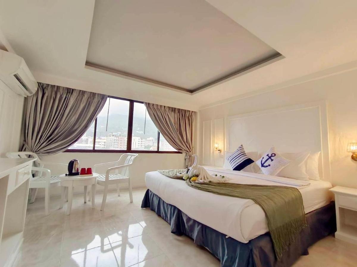 Chilli Salza Patong Hotel Bagian luar foto