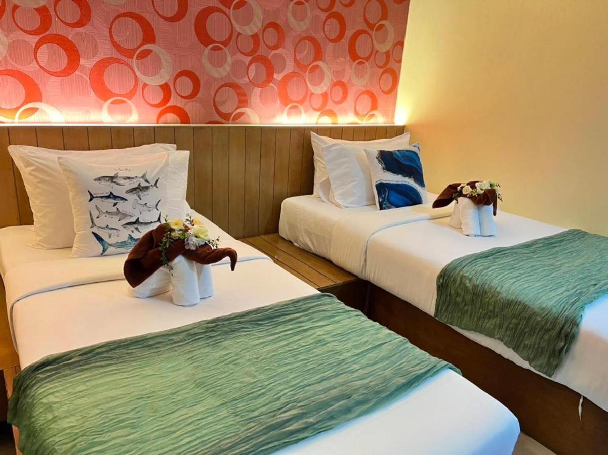 Chilli Salza Patong Hotel Bagian luar foto